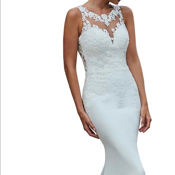 Wedding dress - Picture 2 of 4